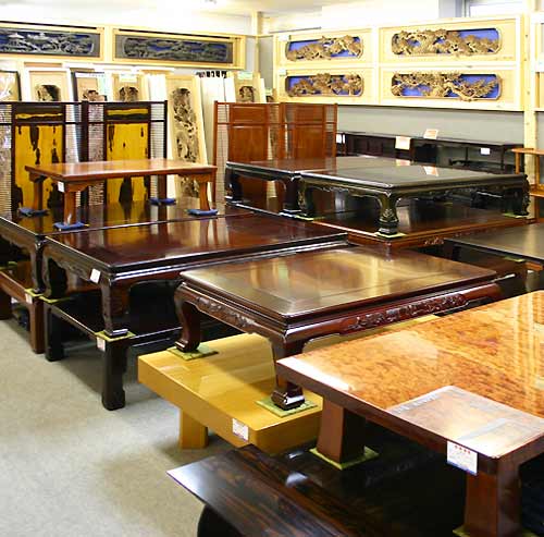 石崎家具店 店内