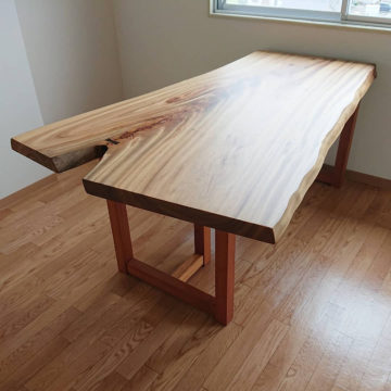 一枚板テーブル　楠