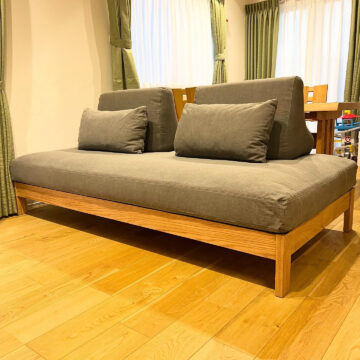 『天然木のアイランドソファ』