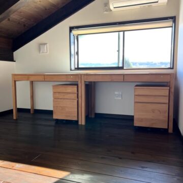 天然木アルダー材　学習デスク