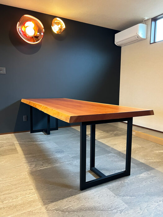 一枚板ダイニングテーブル　欅2400