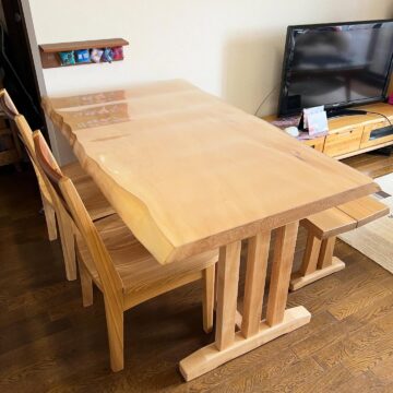 一枚板ダイニングテーブルセット　栃（とち）